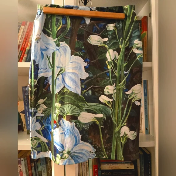 ✨️HOST PICK✨️ 🇨🇦 Made in Montreal NWOT Le Galeriste Floral StretchPencil Skirt - Picture 3 of 6